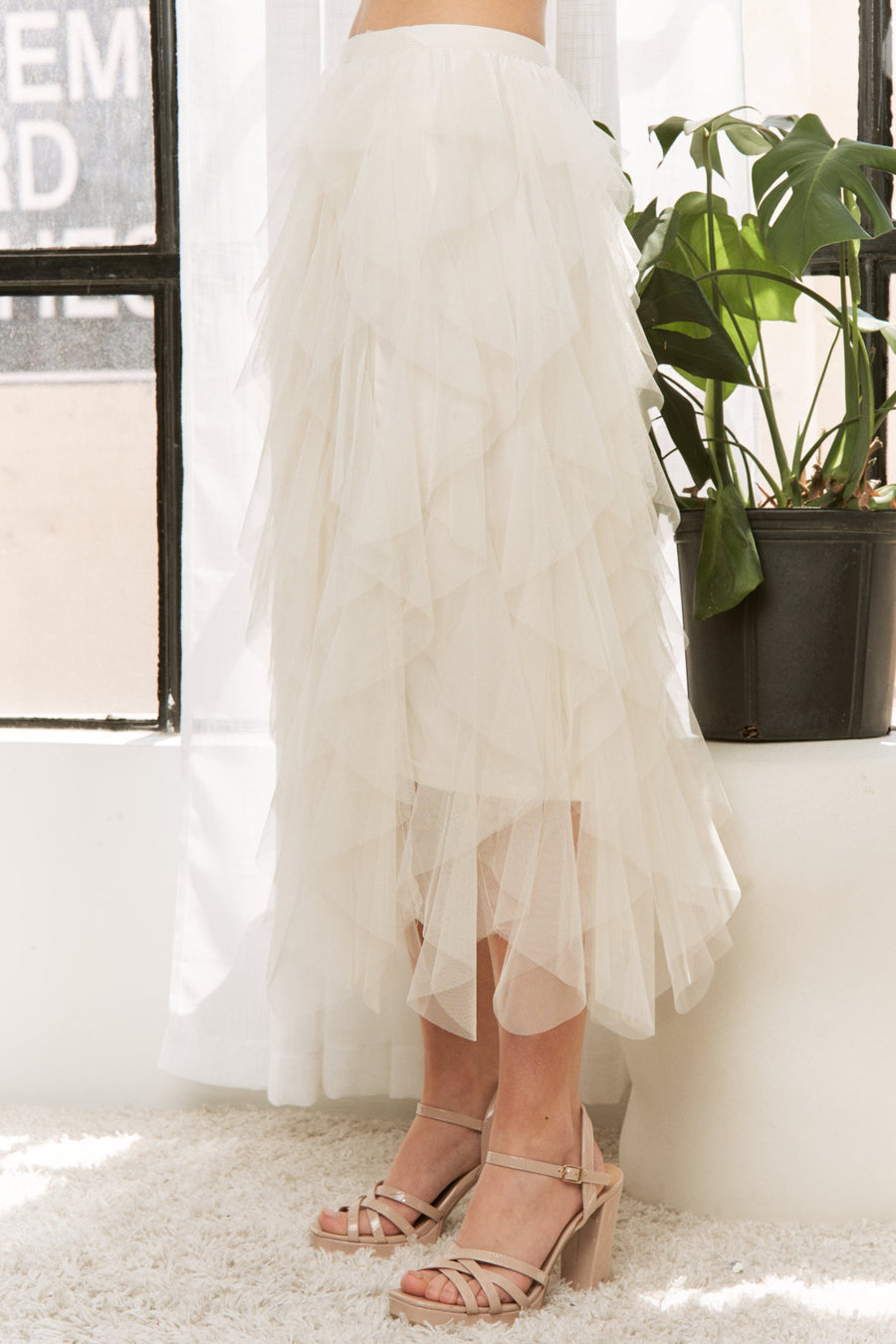 Frolic in the Autumn Mist | Cascading Tulle Mesh Layered Maxi Skirt | Cream