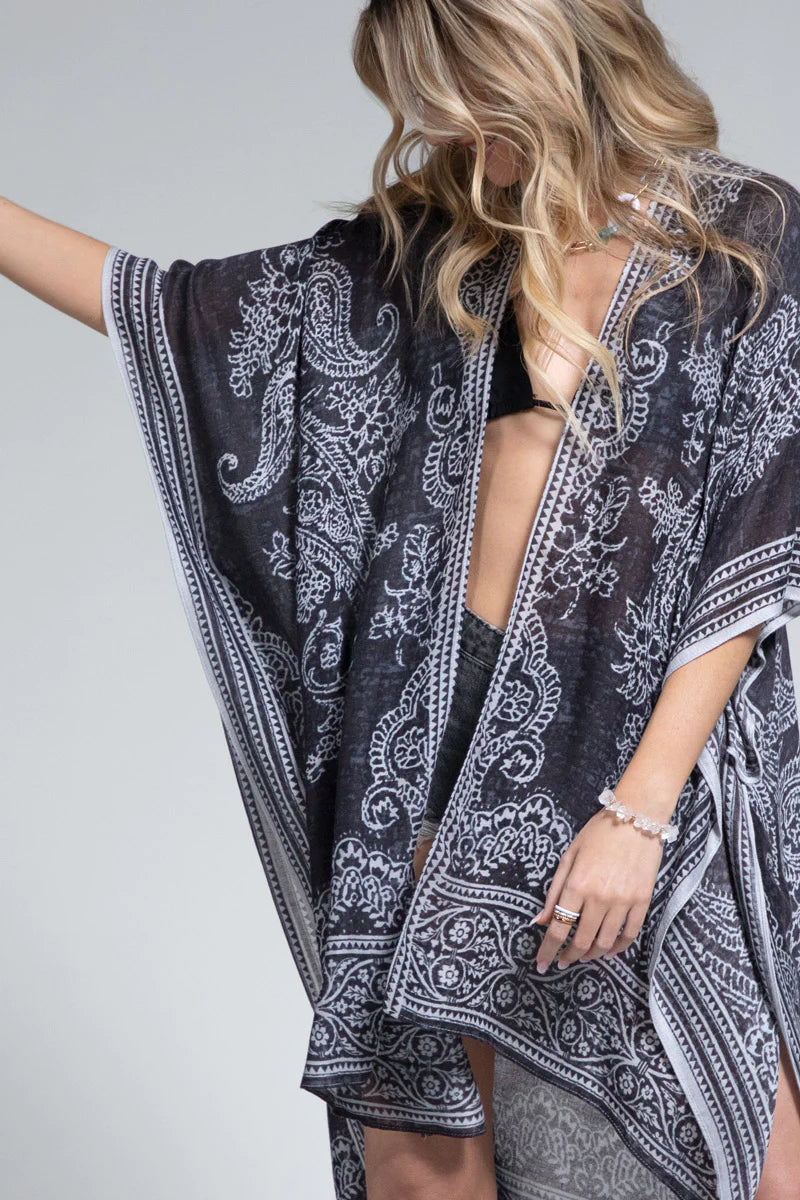 Earl Grey Damask Print Kimono