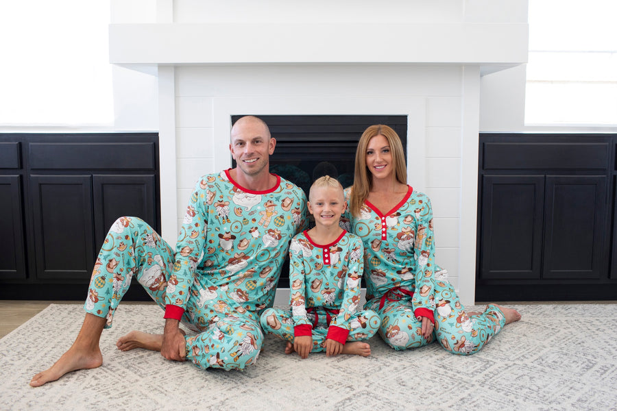 Howdy Santa Festive Family PJs | Men's Sizes