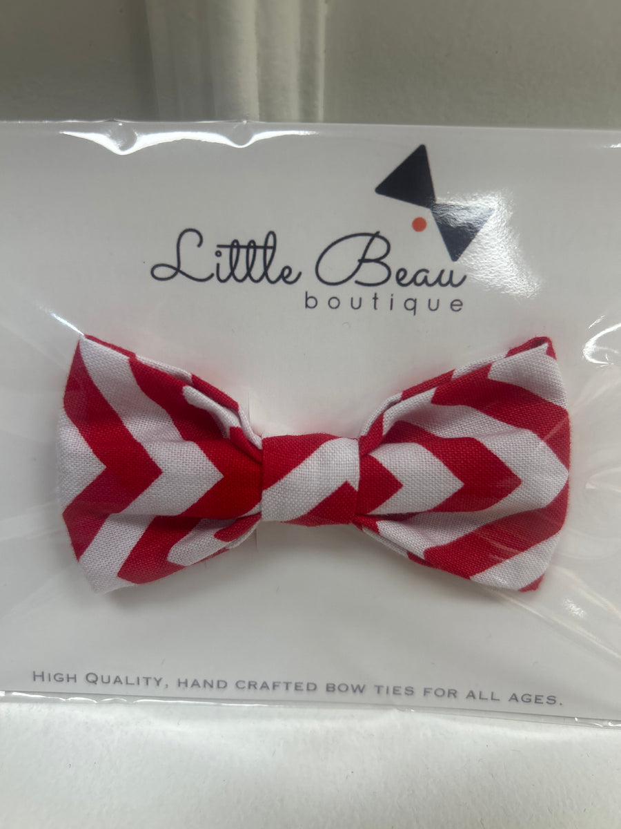 Red and White Chevron Stripe Bow Tie | Little Beau Boutique
