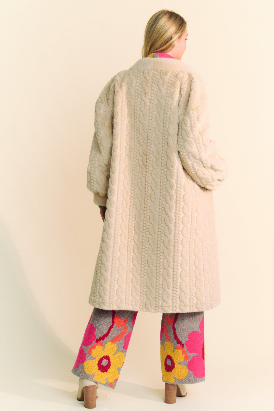 Curtain Call | Faux Fur Rib Pattern Long Coat | Cream