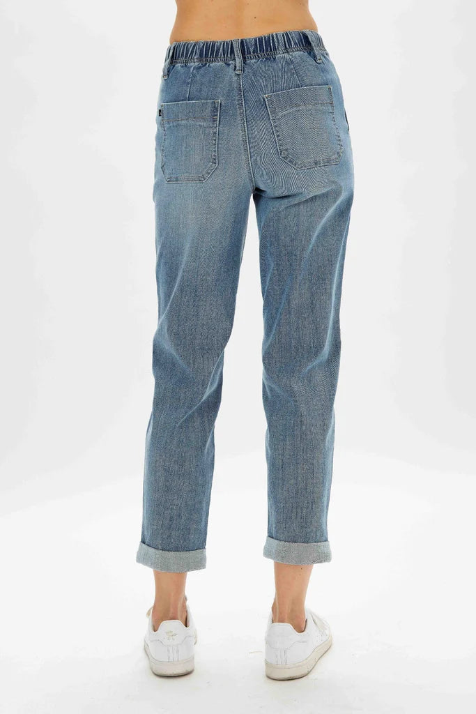 Yianna | High Waist Pull On Jogger | Medium Wash