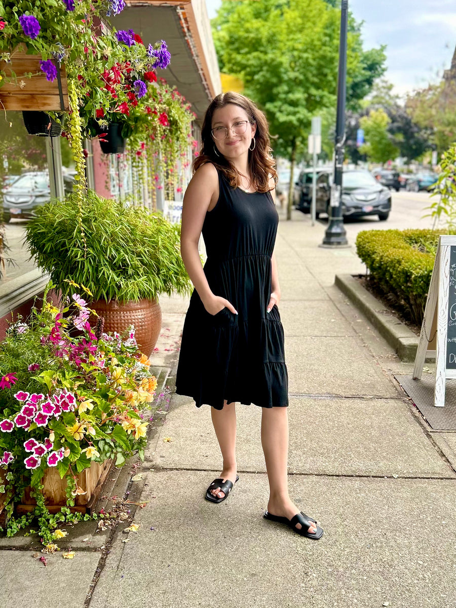 Alena Tiered Dress | Black