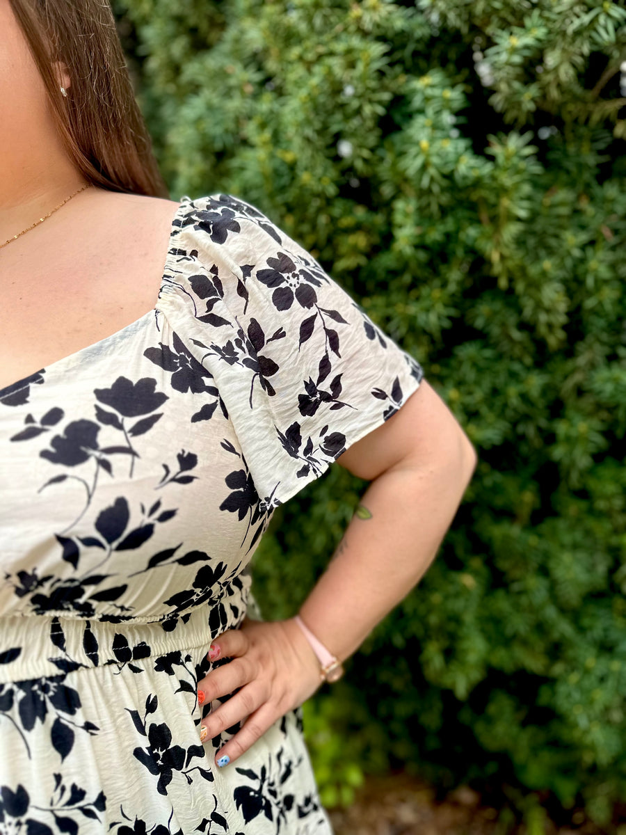Fiore Bella | Floral Short Sleeve Midi Dress | Cream