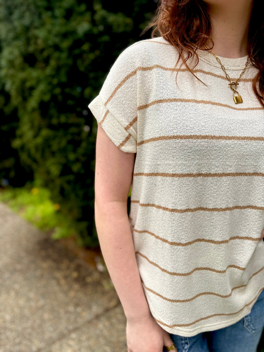 Julie | Round Neck Short Cuff Sleeve Knit Top | Cream