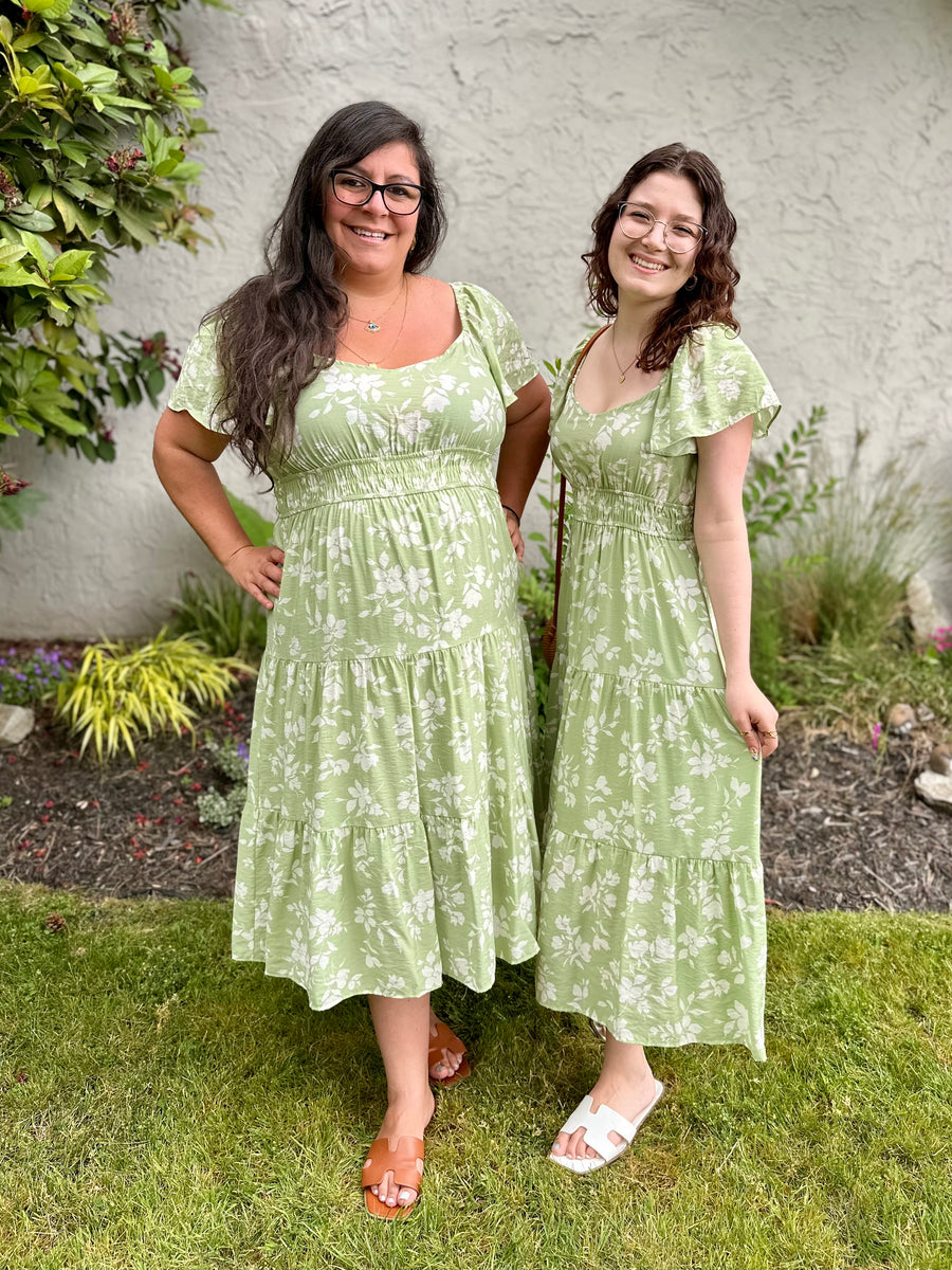 Fiore Bella Floral Short Sleeve Midi Dress | Light Green