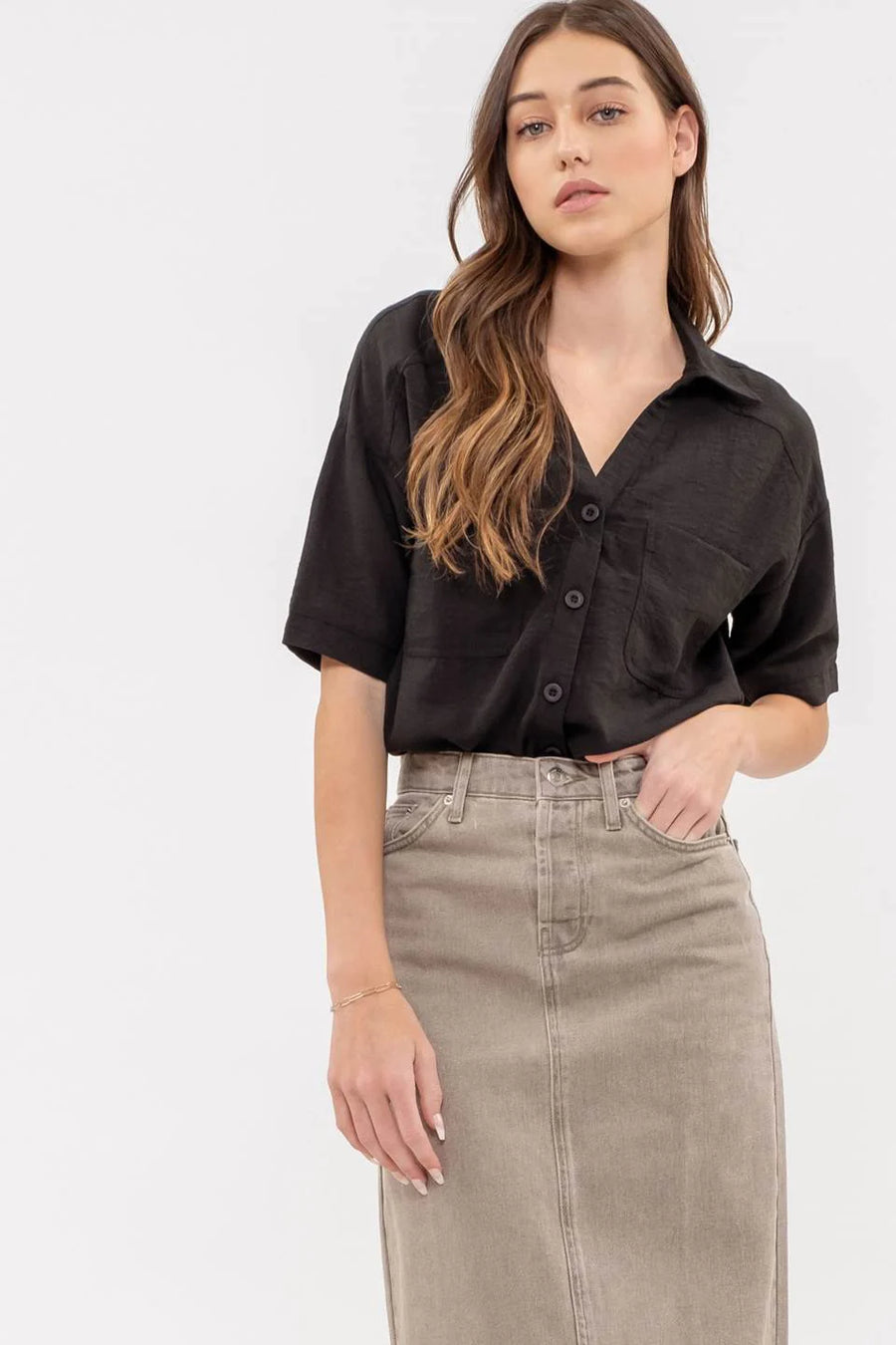 Helen | Gauze-Like Short Sleeve Button Down Shirt | Black