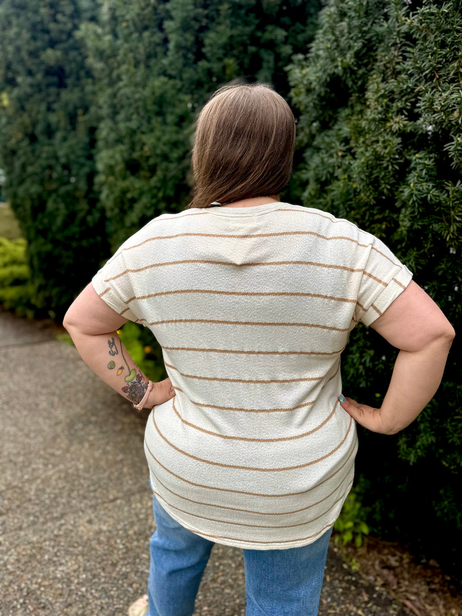 Julie | Round Neck Short Cuff Sleeve Knit Top | Cream