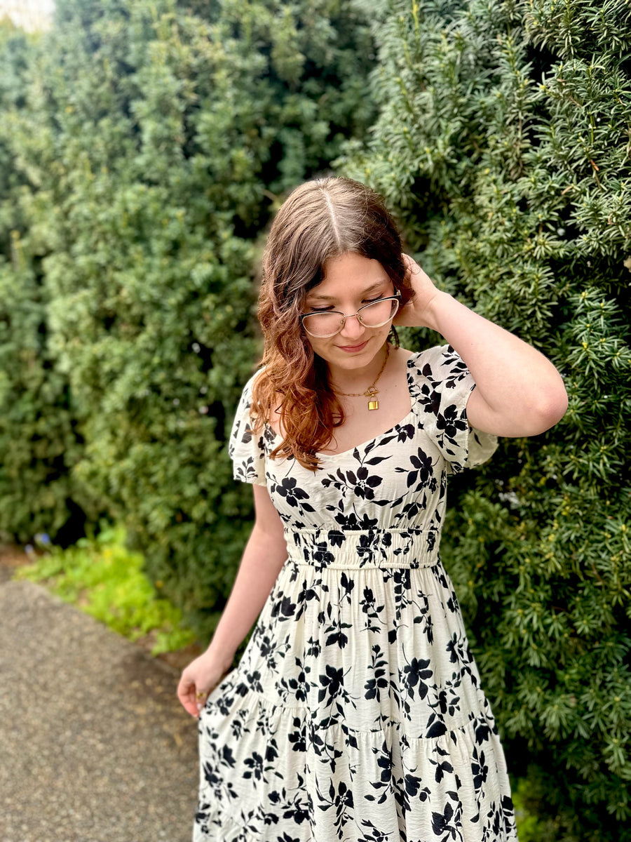 Fiore Bella | Floral Short Sleeve Midi Dress | Cream