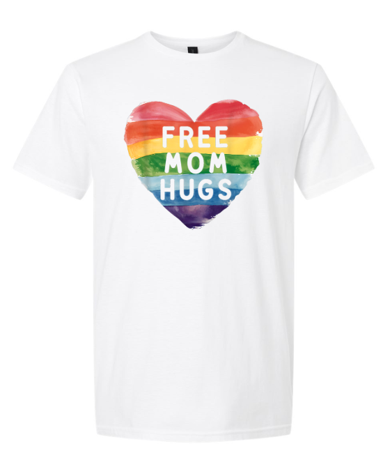 Free Mom Hugs | Graphic Tee
