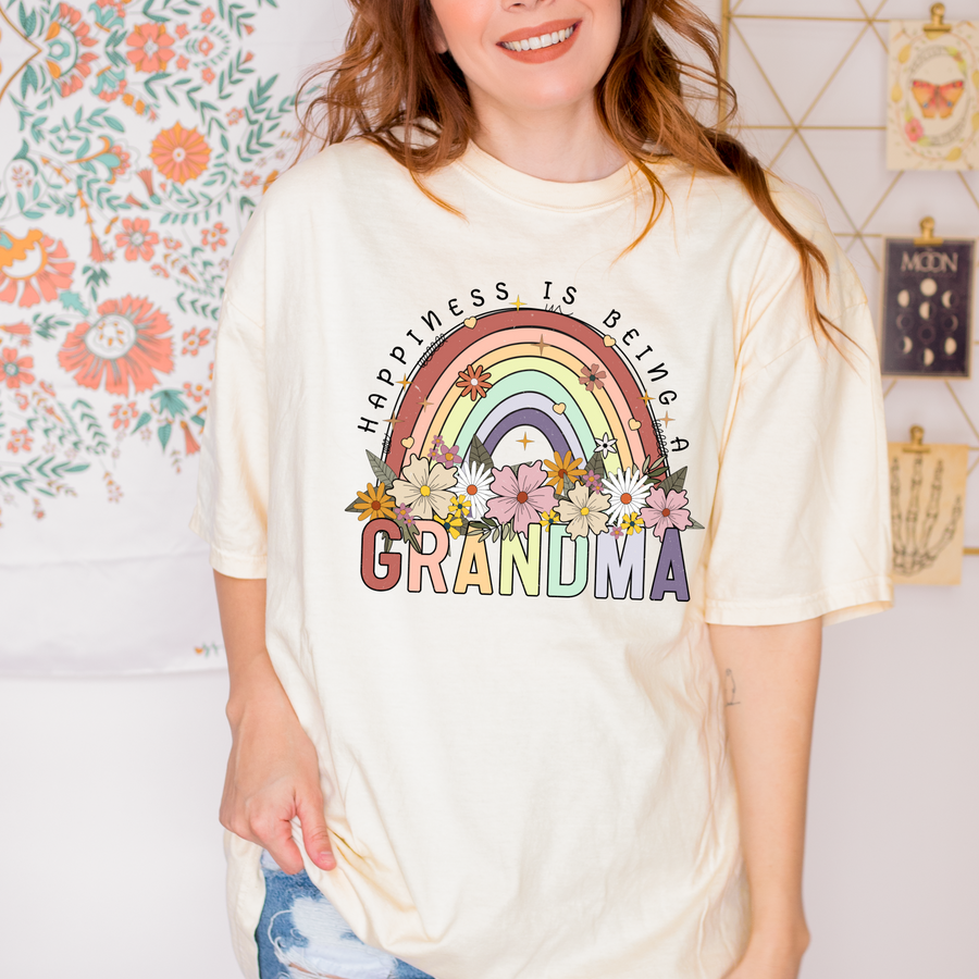 Happiness Is Being A Grandma | Tee