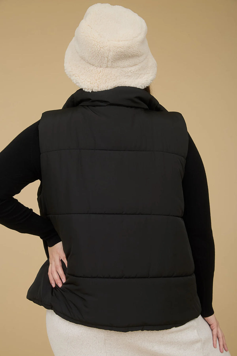 Harbour Mist | Zip Up Puffer Vest | Black