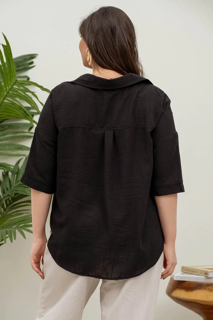 Helen | Gauze-Like Short Sleeve Button Down Shirt | Black