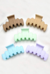 Claw Shape Hair Clip (4") | Spring Blue