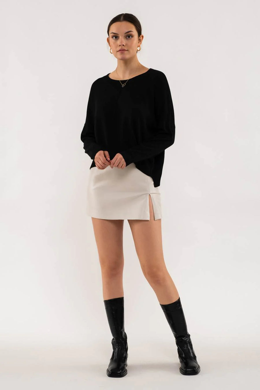 Evelyn Extended Shoulder Sweater | Black
