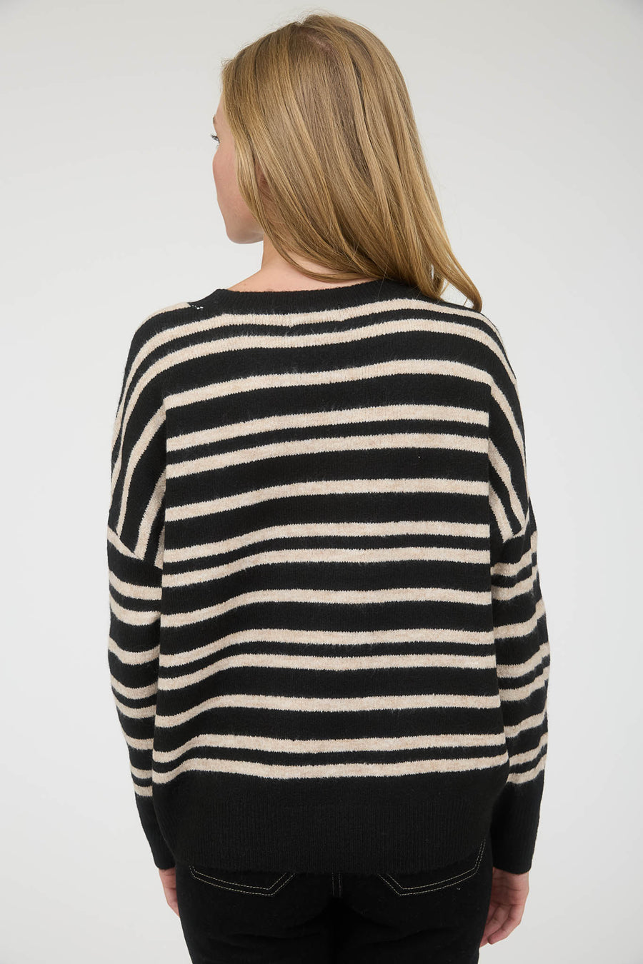 Crisp Morning | Stripe Front Seam Long Sleeve Sweater | Black