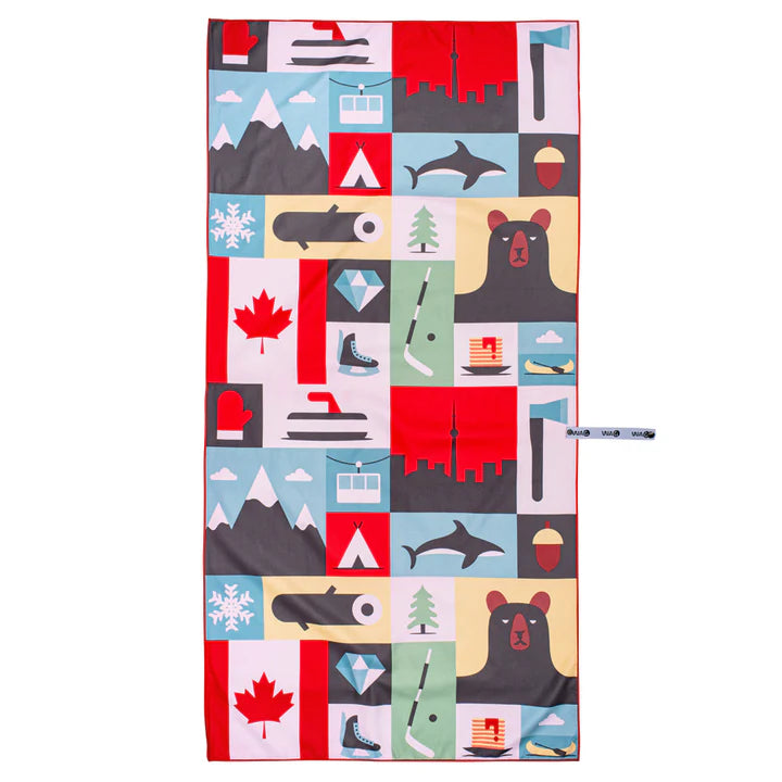 Waci Sand Resistant Compact Beach Towel | Canada Strong