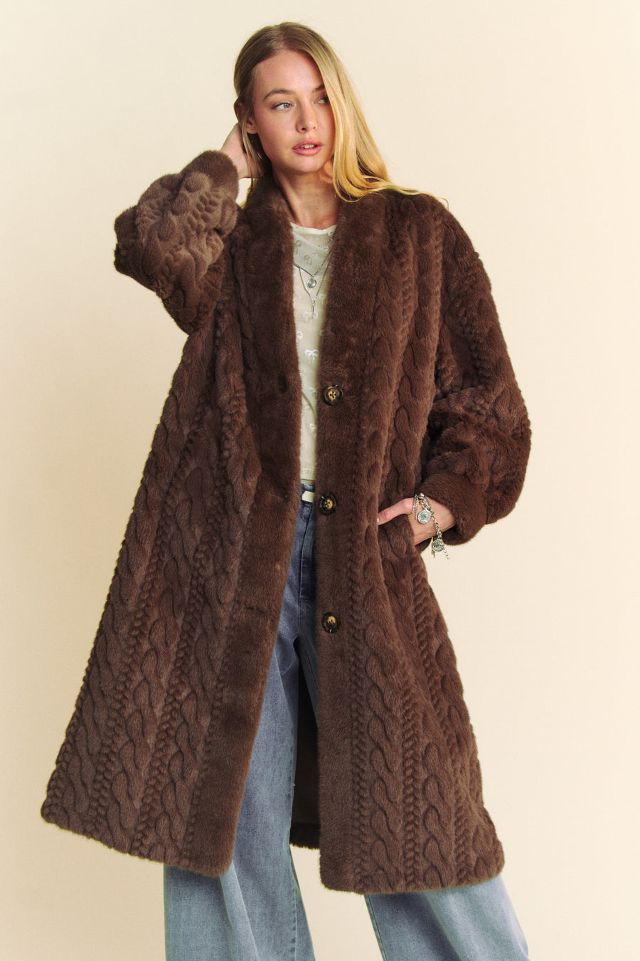 Curtain Call | Faux Fur Rib Pattern Long Coat | Brown