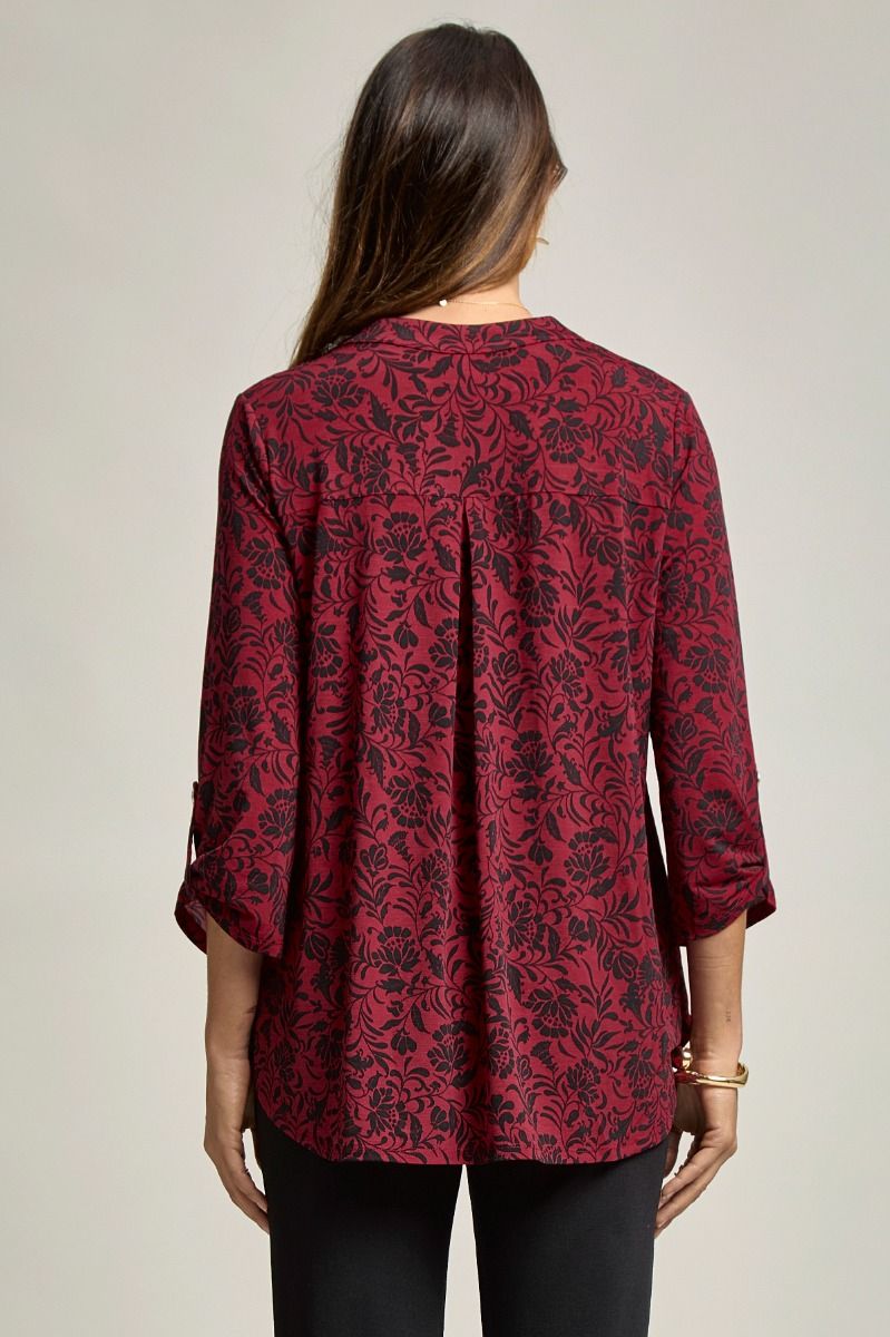 Lizzy | V Neck 3/4 Sleeve Relaxed Fit Top | Red