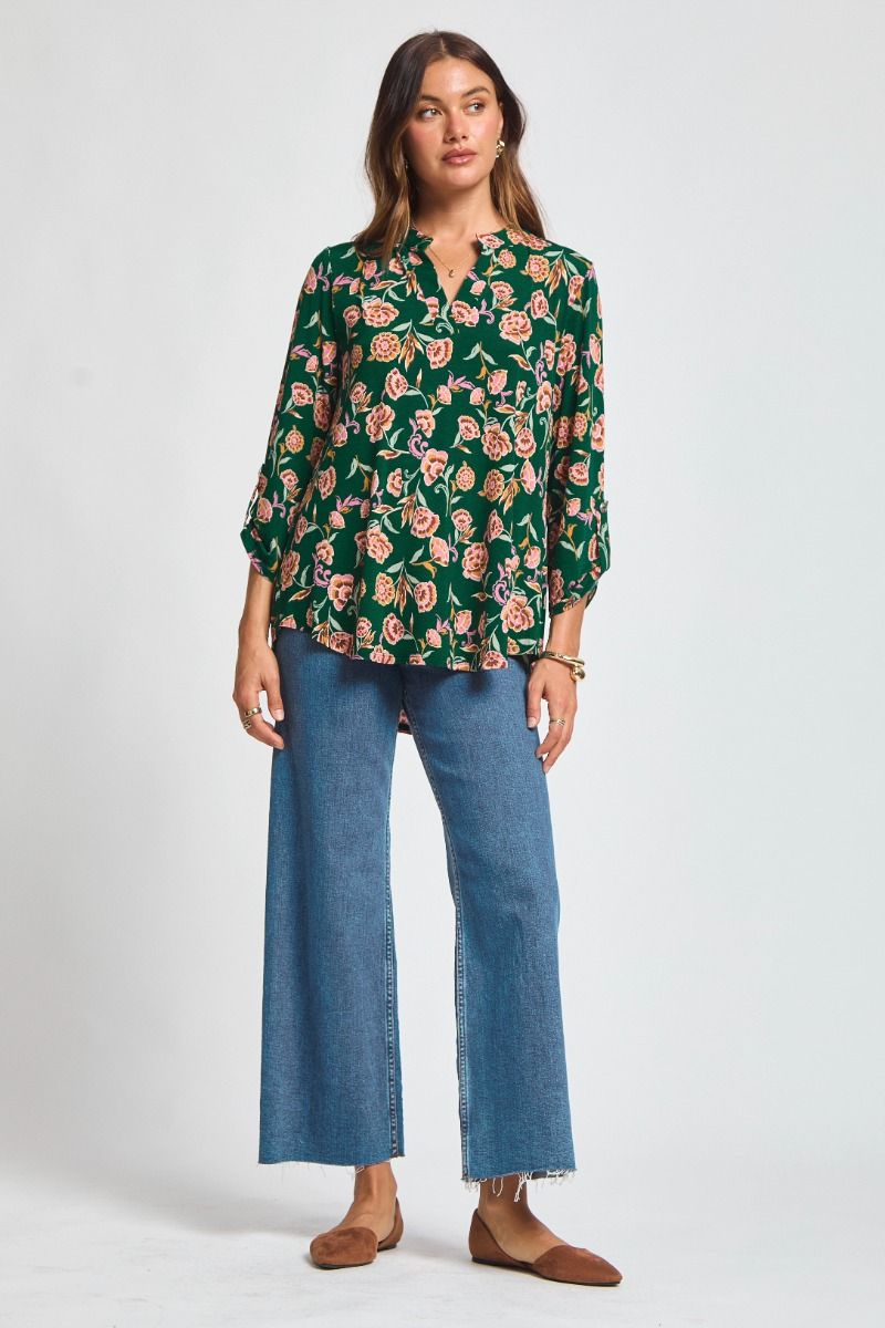Lizzy | V Neck 3/4 Sleeve Relaxed Fit Top | Hunter Green