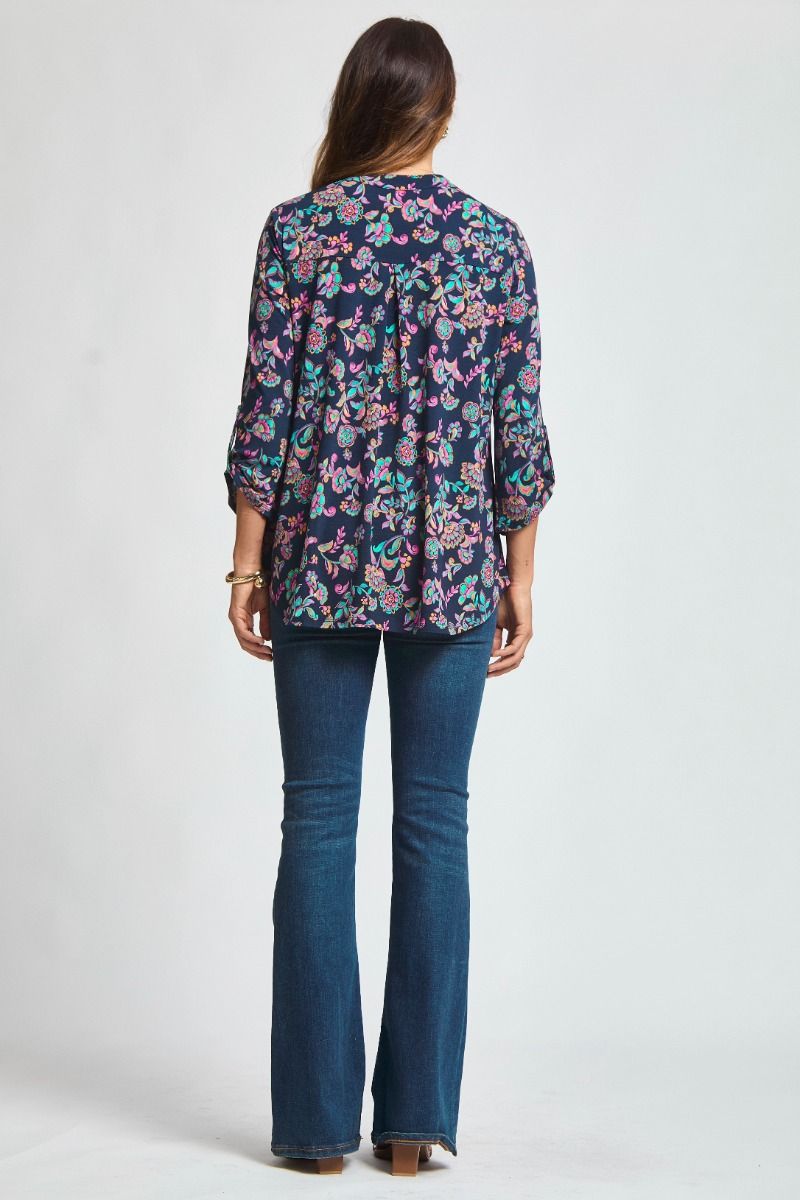 Lizzy | V Neck 3/4 Sleeve Relaxed Fit Top | Navy Floral