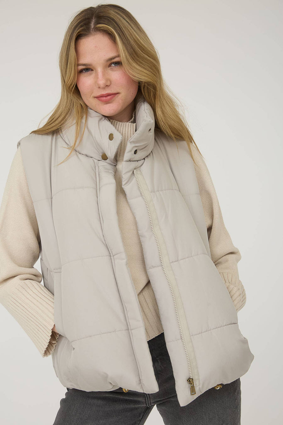 Harbour Mist | Zip Up Puffer Vest | Cement
