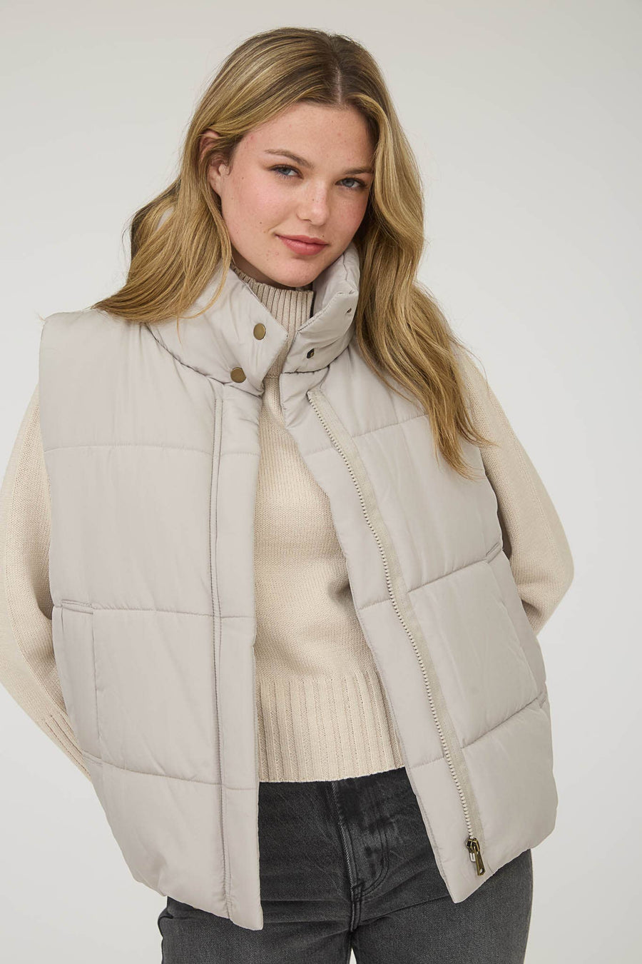 Harbour Mist | Zip Up Puffer Vest | Cement